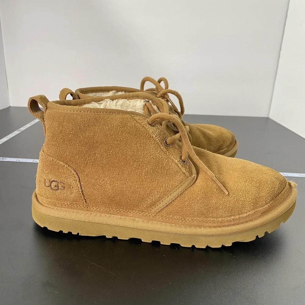 UGG Neumel Boots Mens Size 7 Brown Suede Chukka Sheepskin Lined‎ Casual 3236